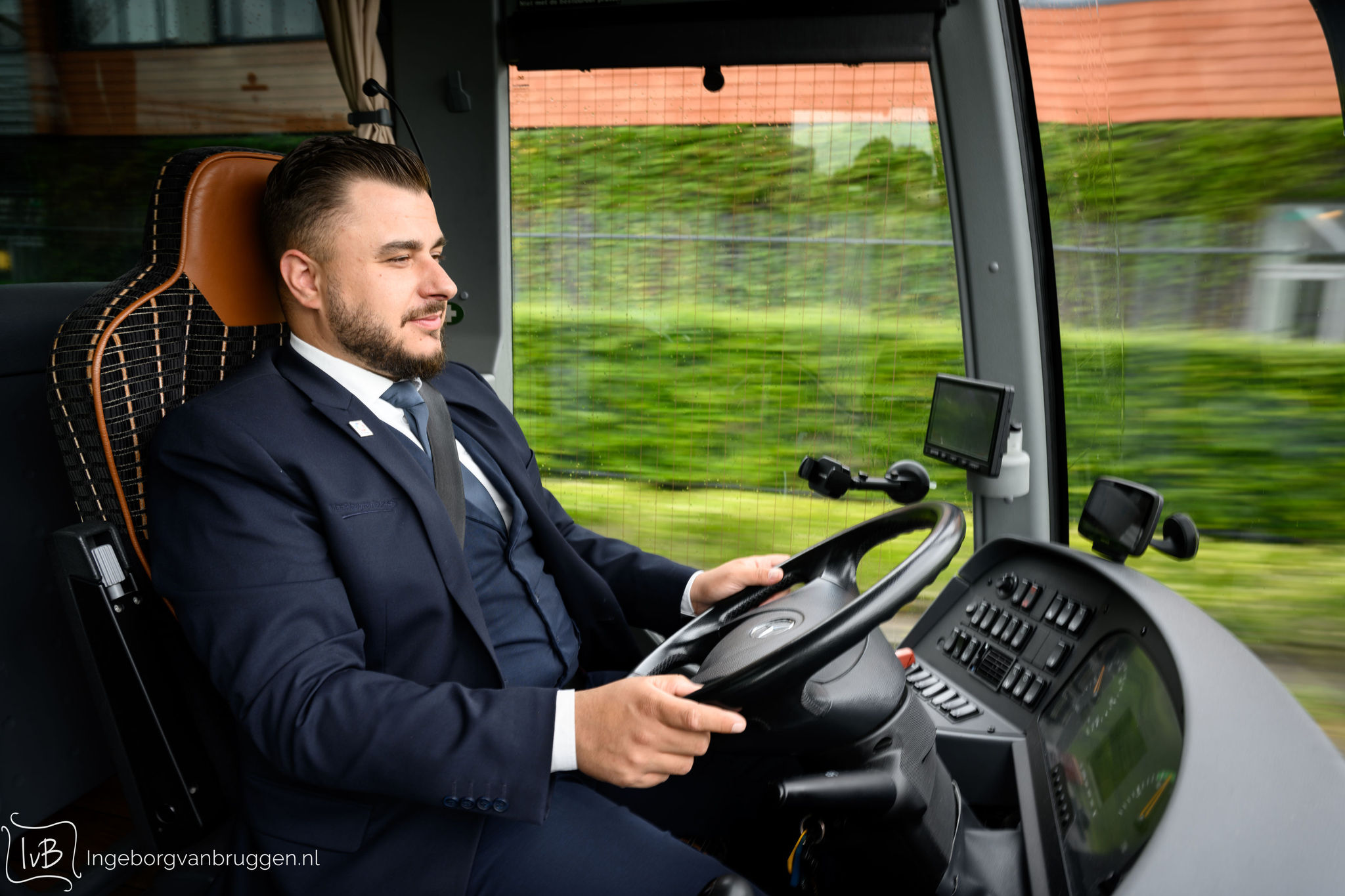Van steward tot chauffeur bij Van Heugten Tours